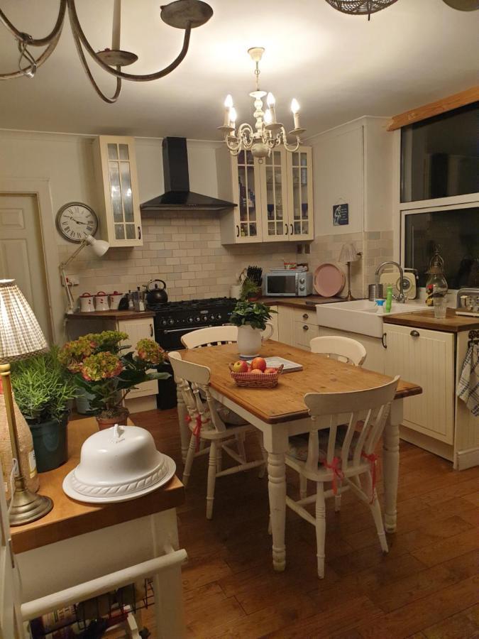 Judy'S B&B Private Home Cardiff Exterior foto